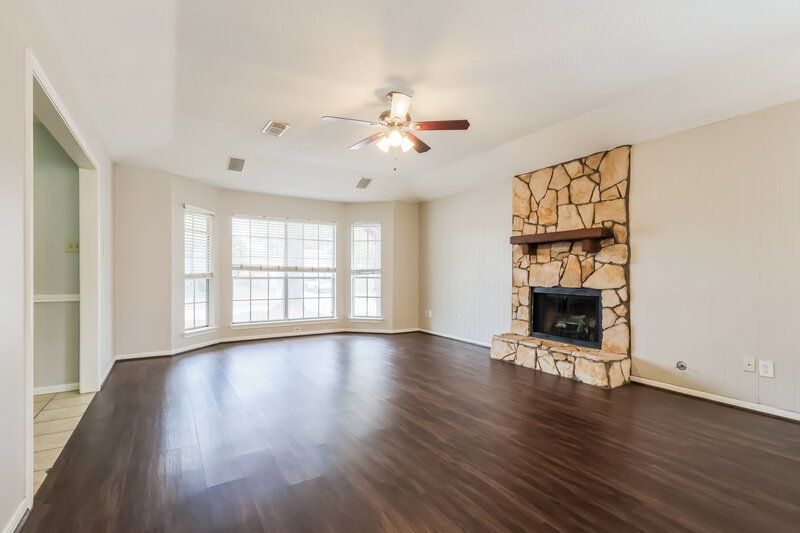1,660/Mo, 23219 Timberbrook Dr Spring, TX 77373 Living Room View 2