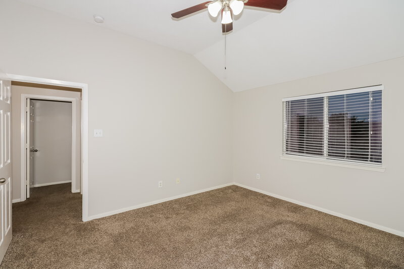 2,010/Mo, 19715 River Pointe Ln Katy, TX 77449 Main Bedroom View 2