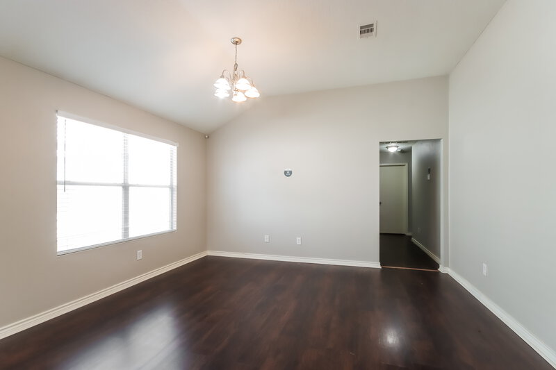1,600/Mo, 9849 Youpon Ridge Way Conroe, TX 77385 Dining Room View