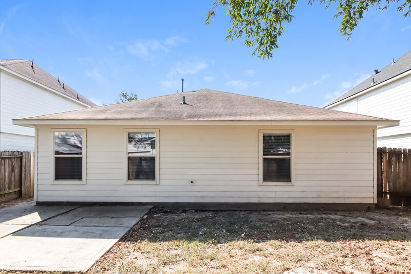 1,600/Mo, 9849 Youpon Ridge Way Conroe, TX 77385 Rear View