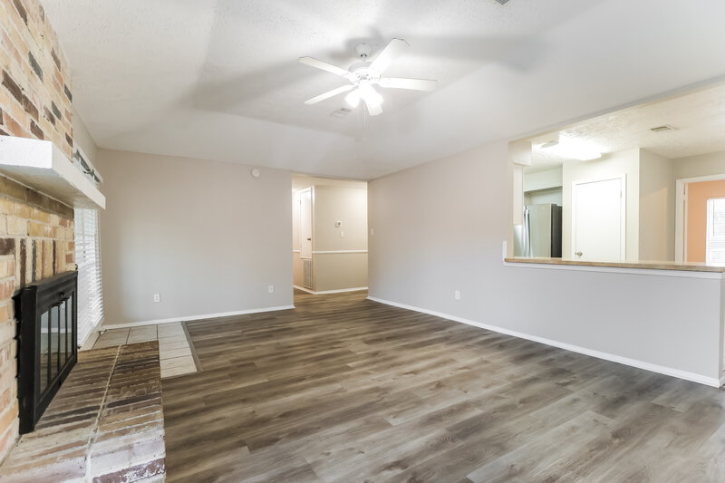 1,930/Mo, 7403 Fuchsia Ln Humble, TX 77346 Living Room View 2