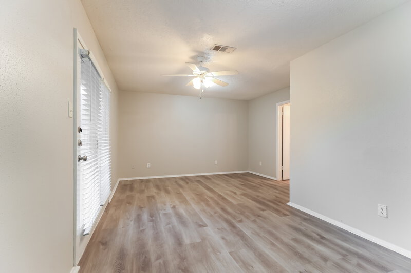 1,930/Mo, 7403 Fuchsia Ln Humble, TX 77346 Main Bedroom View