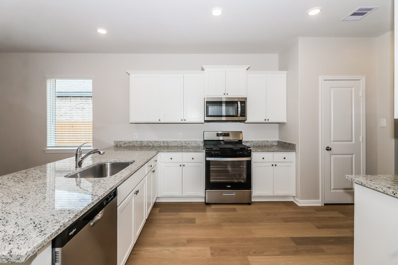 2,070/Mo, 413 San Miguel Creek Dr Katy, TX 77493 Kitchen View 2