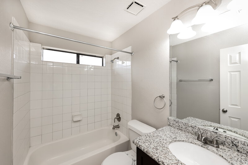 2,660/Mo, 3035 Sandpiper St Humble, TX 77396 Bathroom View