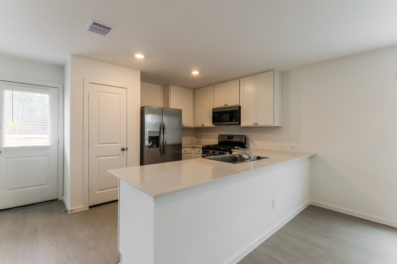 1,765/Mo, 2084 Cedar Way Dr Conroe, TX 77301 Kitchen View 2