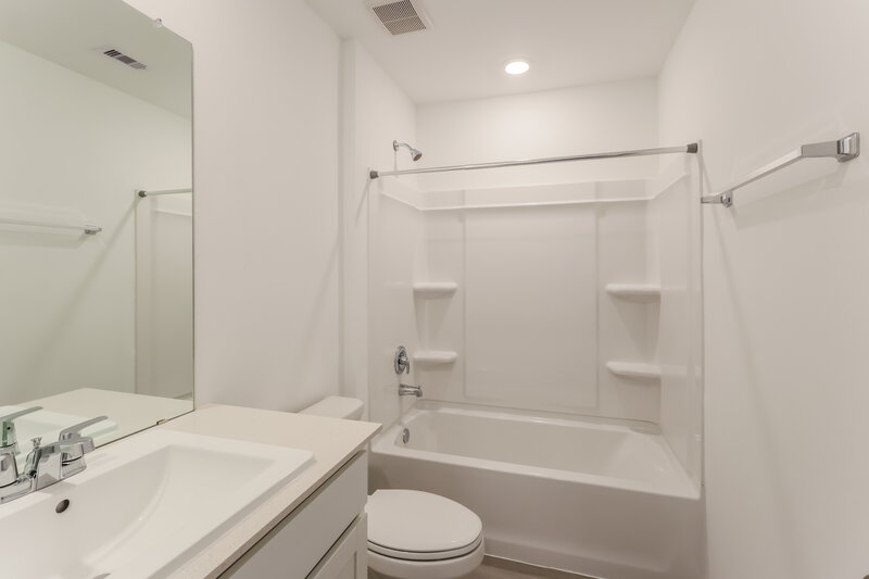 1,765/Mo, 2084 Cedar Way Dr Conroe, TX 77301 Bathroom View