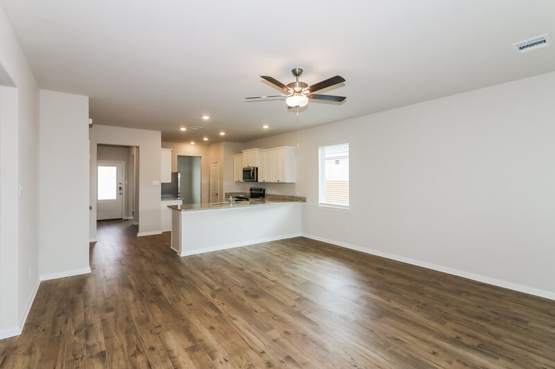 1,865/Mo, 7518 Tipton Meadow Way Richmond, TX 77469 Living Room View 3