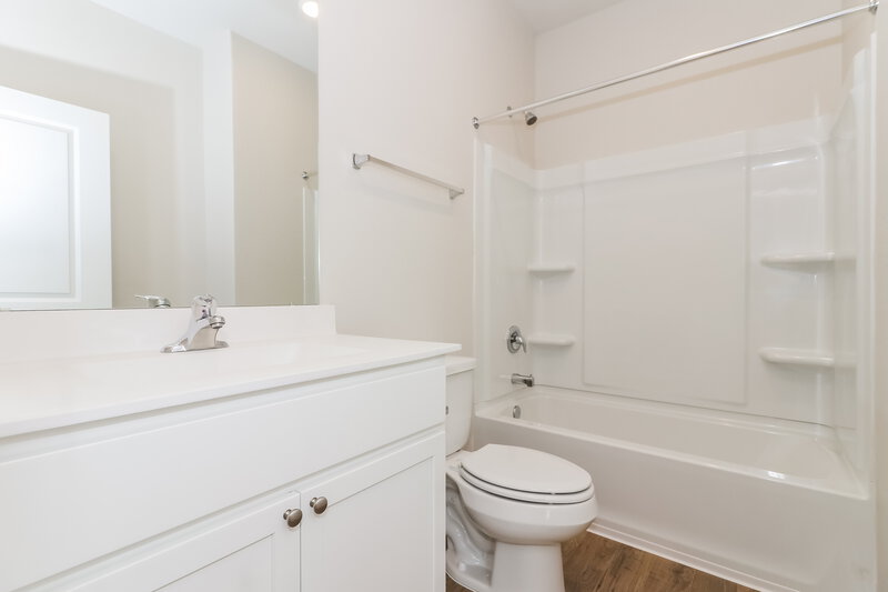 1,865/Mo, 7518 Tipton Meadow Way Richmond, TX 77469 Bathroom View