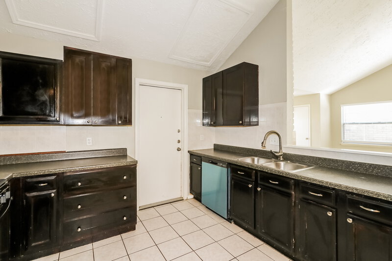 1,735/Mo, 7105 Haven Creek Dr Cypress, TX 77433 Kitchen View 2