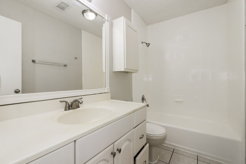 1,735/Mo, 7105 Haven Creek Dr Cypress, TX 77433 Bathroom View