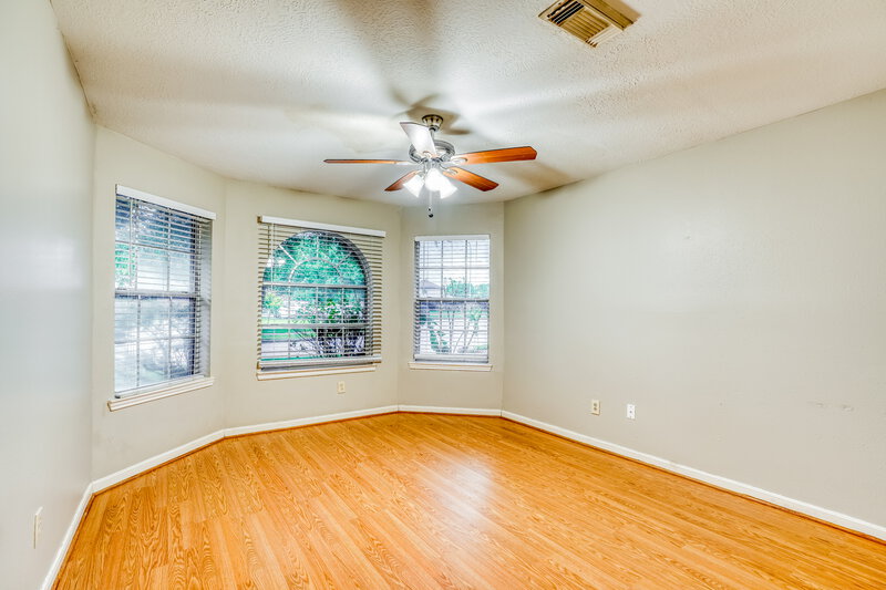 1,860/Mo, 16115 Purpleridge Ct Houston, TX 77053 Bedroom View