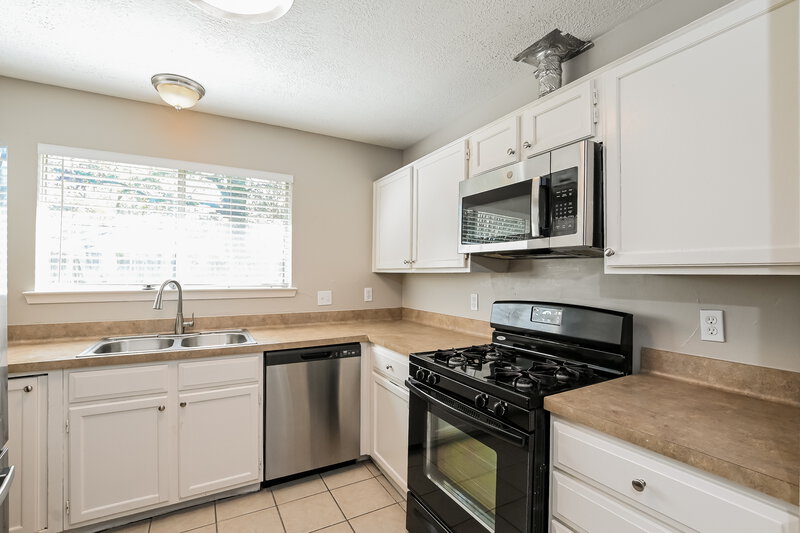 1,545/Mo, 2506 Summer Spring Dr Spring, TX 77373 Kitchen View