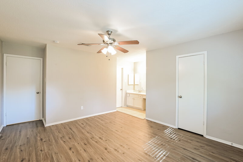 1,545/Mo, 2506 Summer Spring Dr Spring, TX 77373 Main Bedroom View 2