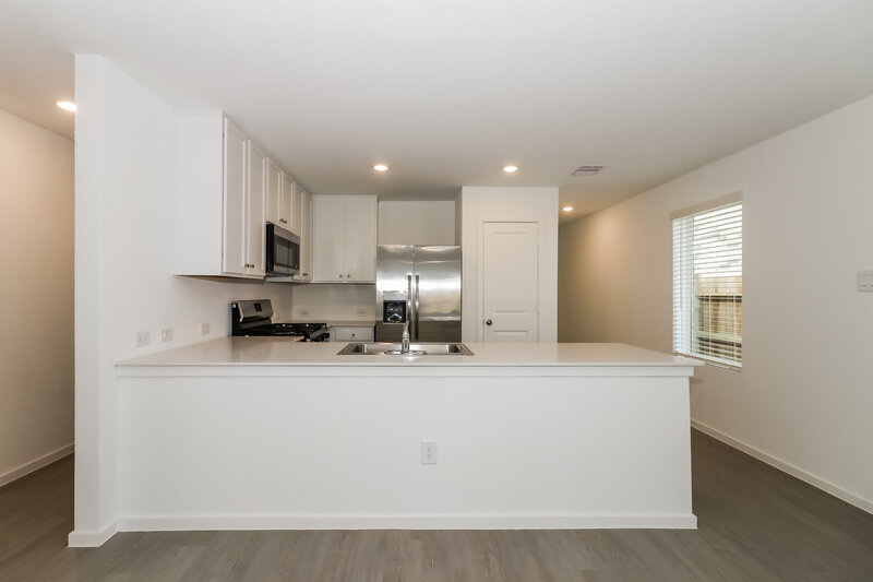 1,795/Mo, 16722 Old Wagon Way Hockley, TX 77447 Kitchen View