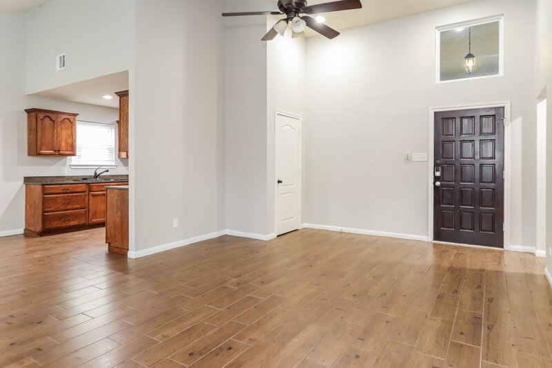 1,785/Mo, 4103 Algernon Dr Spring, TX 77373 Living Room View 2