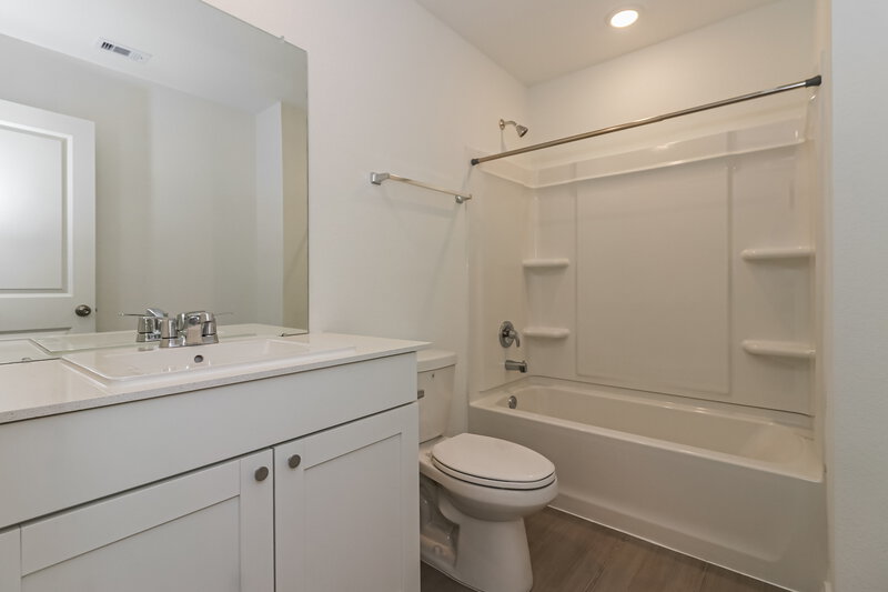 2,075/Mo, 468 San Miguel Creek Dr Katy, TX 77493 Bathroom View