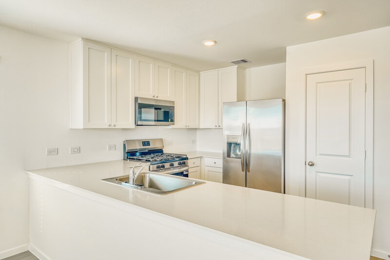 2,030/Mo, 476 San Miguel Creek Dr Katy, TX 77493 Kitchen View 2