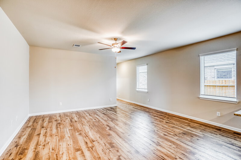 1,995/Mo, 7527 Tipton Meadow Way Richmond, TX 77469 Living Room View 2