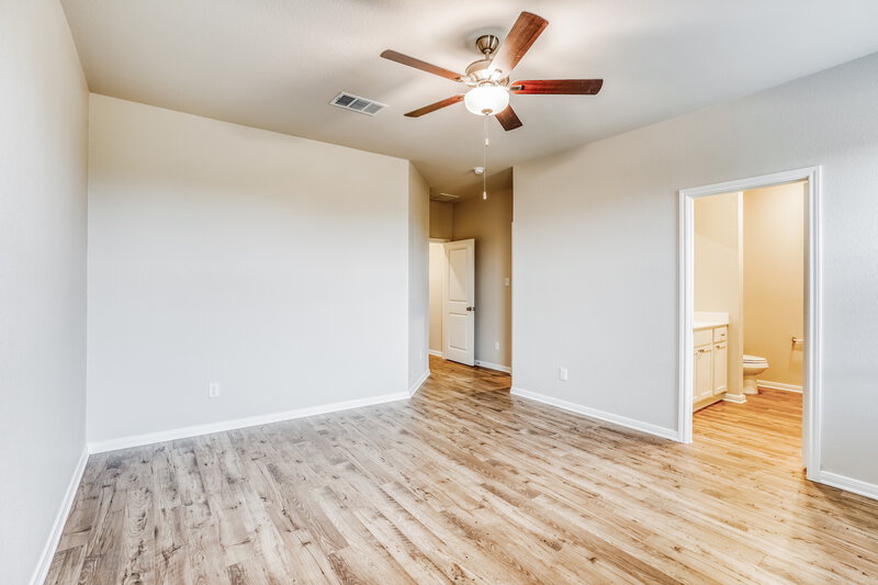 1,995/Mo, 7527 Tipton Meadow Way Richmond, TX 77469 Main Bedroom View 2