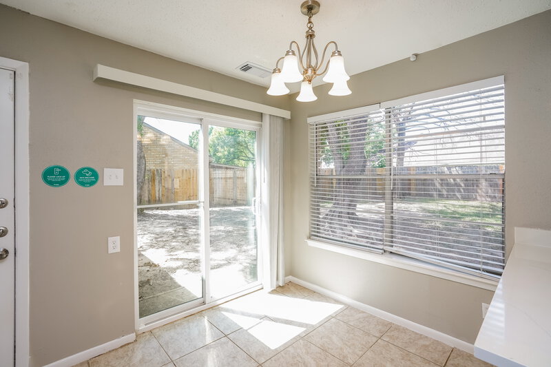 1,945/Mo, 22802 Braken Manor Ln Katy, TX 77449 Breakfast Nook View