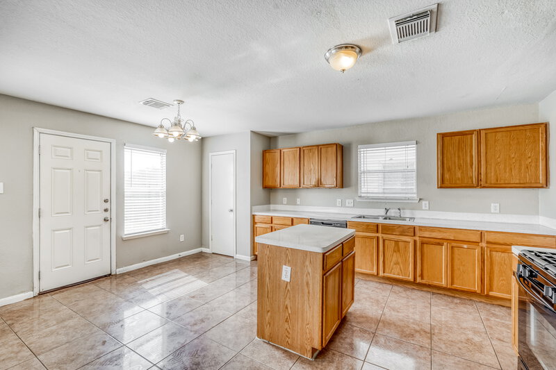 1,890/Mo, 8010 Suffield Glen Ln Humble, TX 77338 Kitchen View 2