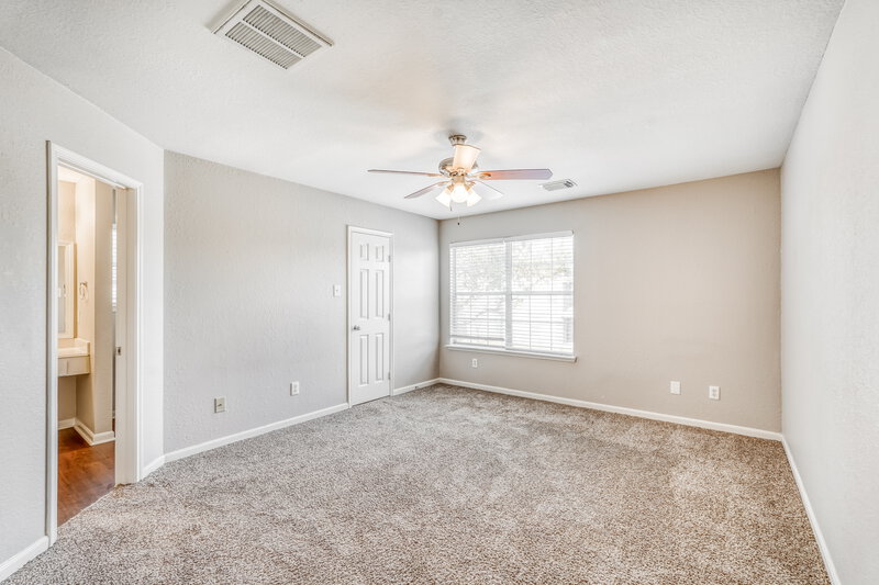 1,890/Mo, 8010 Suffield Glen Ln Humble, TX 77338 Main Bedroom View