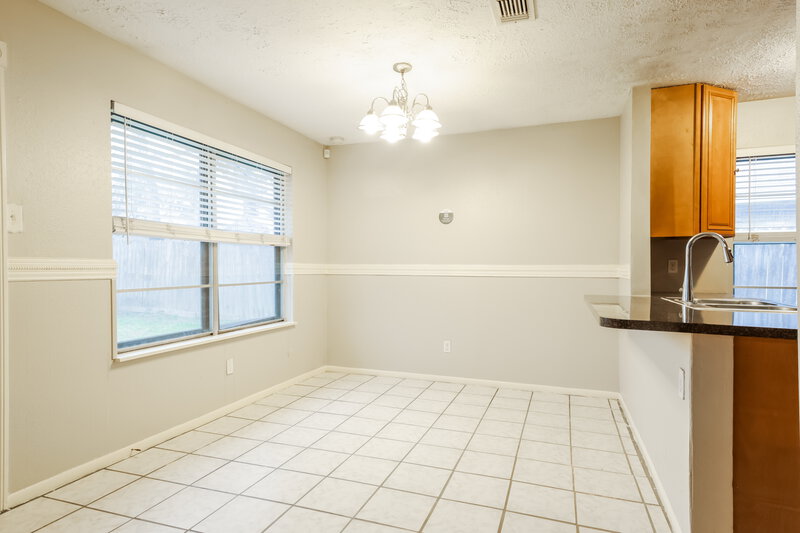 1,740/Mo, 8303 Poplar Ridge Ln Humble, TX 77338 Dining Room View