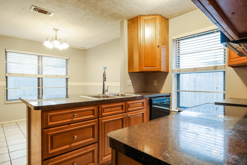 1,740/Mo, 8303 Poplar Ridge Ln Humble, TX 77338 Kitchen View 2