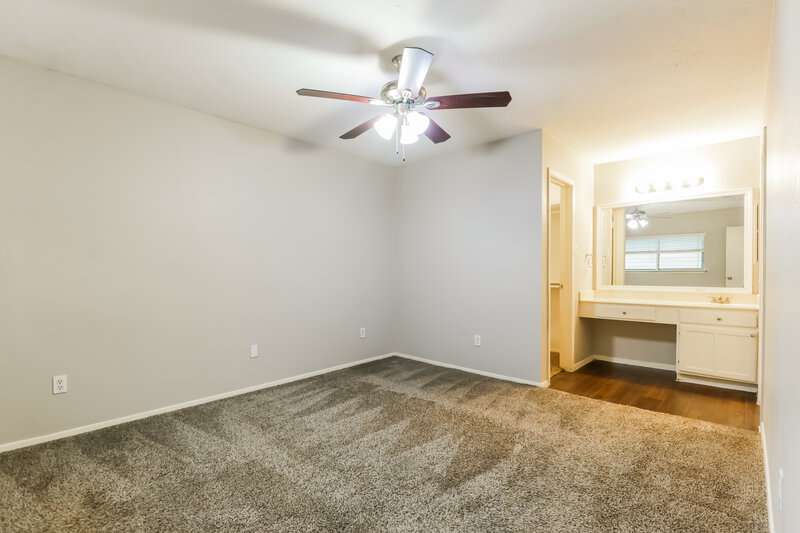 1,740/Mo, 8303 Poplar Ridge Ln Humble, TX 77338 Main Bedroom View