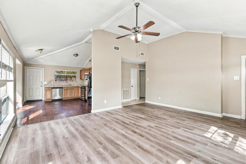 1,775/Mo, 10018 Spotted Horse Dr Houston, TX 77064 Living Room View