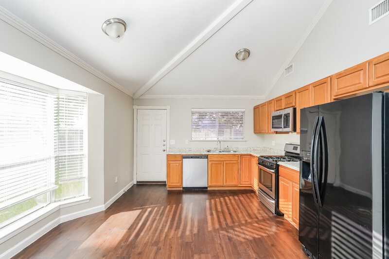 1,745/Mo, 10018 Spotted Horse Dr Houston, TX 77064 Kitchen View 2