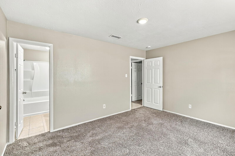 1,775/Mo, 10018 Spotted Horse Dr Houston, TX 77064 Primary Bedroom View