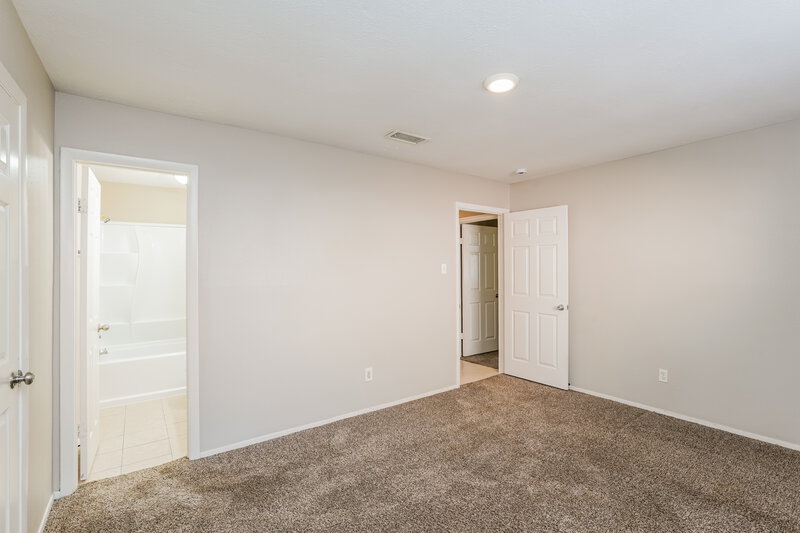 1,745/Mo, 10018 Spotted Horse Dr Houston, TX 77064 Main Bedroom View 2