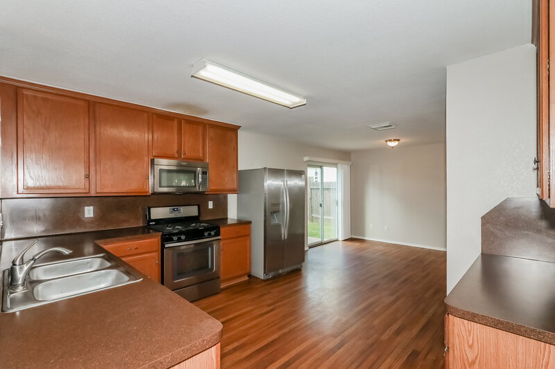 2,085/Mo, 20814 Trenton Valley Ln Katy, TX 77449 Kitchen View 2