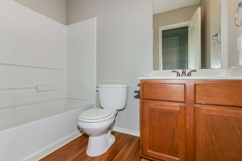 2,085/Mo, 20814 Trenton Valley Ln Katy, TX 77449 Bathroom View