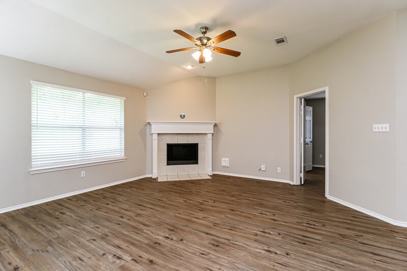 1,970/Mo, 22707 Tree House Ln Spring, TX 77373 Living Room View