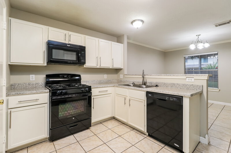 1,935/Mo, 11710 Sandy Stream Dr Tomball, TX 77375 Kitchen View