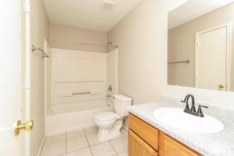 1,935/Mo, 11710 Sandy Stream Dr Tomball, TX 77375 Bathroom View