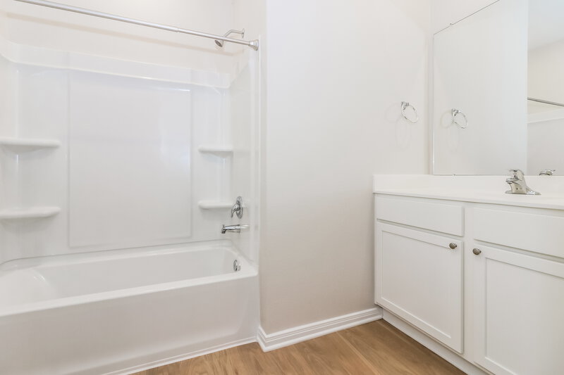 2,095/Mo, 416 Mustang Trot Dr Katy, TX 77493 Bathroom View