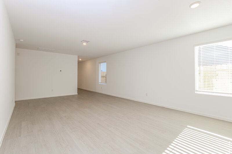 1,665/Mo, 1523 Sunset Ridge Dr Conroe, TX 77303 Living Room View 3