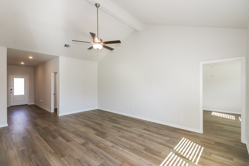 1,950/Mo, 420 Mystic Slopes Dr Katy, TX 77493 Living Room View