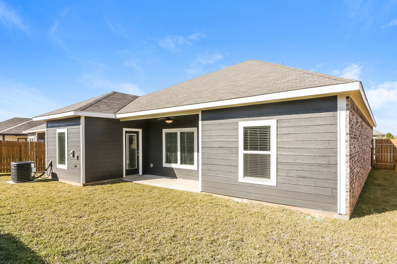 1,950/Mo, 420 Mystic Slopes Dr Katy, TX 77493 Rear View