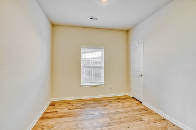 1,950/Mo, 456 Beechwood Hacienda Dr Katy, TX 77493 Bedroom View 3