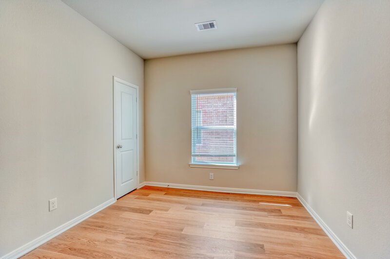 1,950/Mo, 409 Mustang Trot Dr Katy, TX 77493 Bedroom View 3