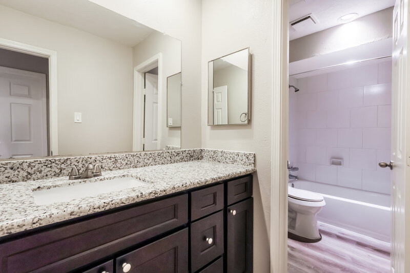 1,945/Mo, 7327 Shady Vale Ln Houston, TX 77040 Misc View 11