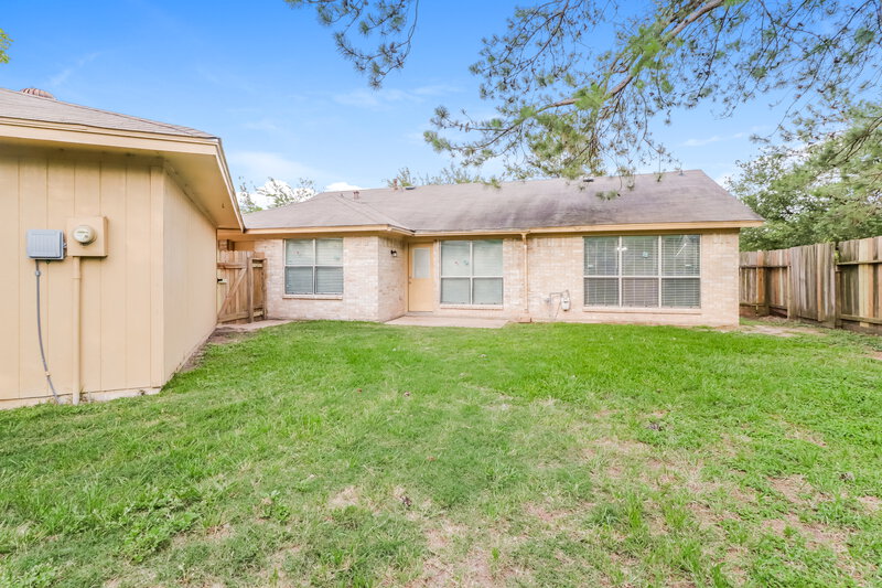 1,935/Mo, 7327 Shady Vale Ln Houston, TX 77040 Misc View 17