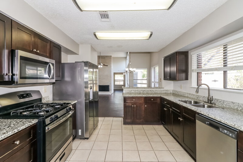 1,760/Mo, 24102 Scrivener Ln Katy, TX 77493 Kitchen View 2
