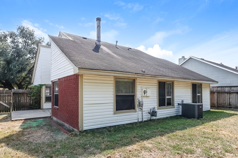 1,760/Mo, 24102 Scrivener Ln Katy, TX 77493 Rear View 2