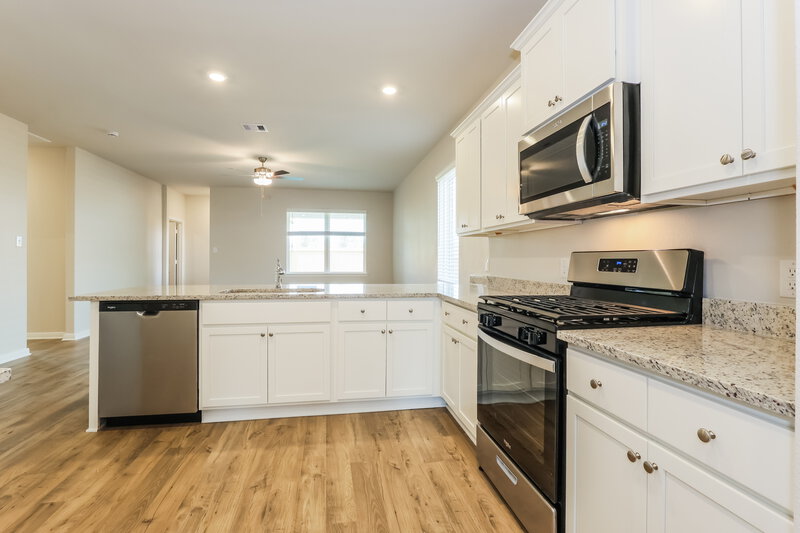 2,050/Mo, 408 San Miguel Creek Dr Katy, TX 77493 Kitchen View