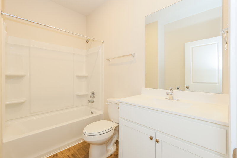 2,050/Mo, 408 San Miguel Creek Dr Katy, TX 77493 Bathroom View